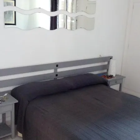 Precioso Al Lado De Bonita Cala