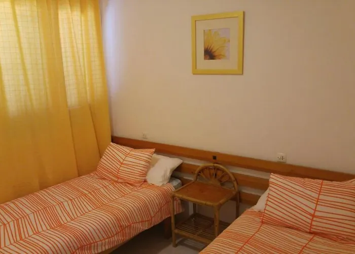 Precioso Al Lado De Bonita Cala Ciutadella (Menorca)